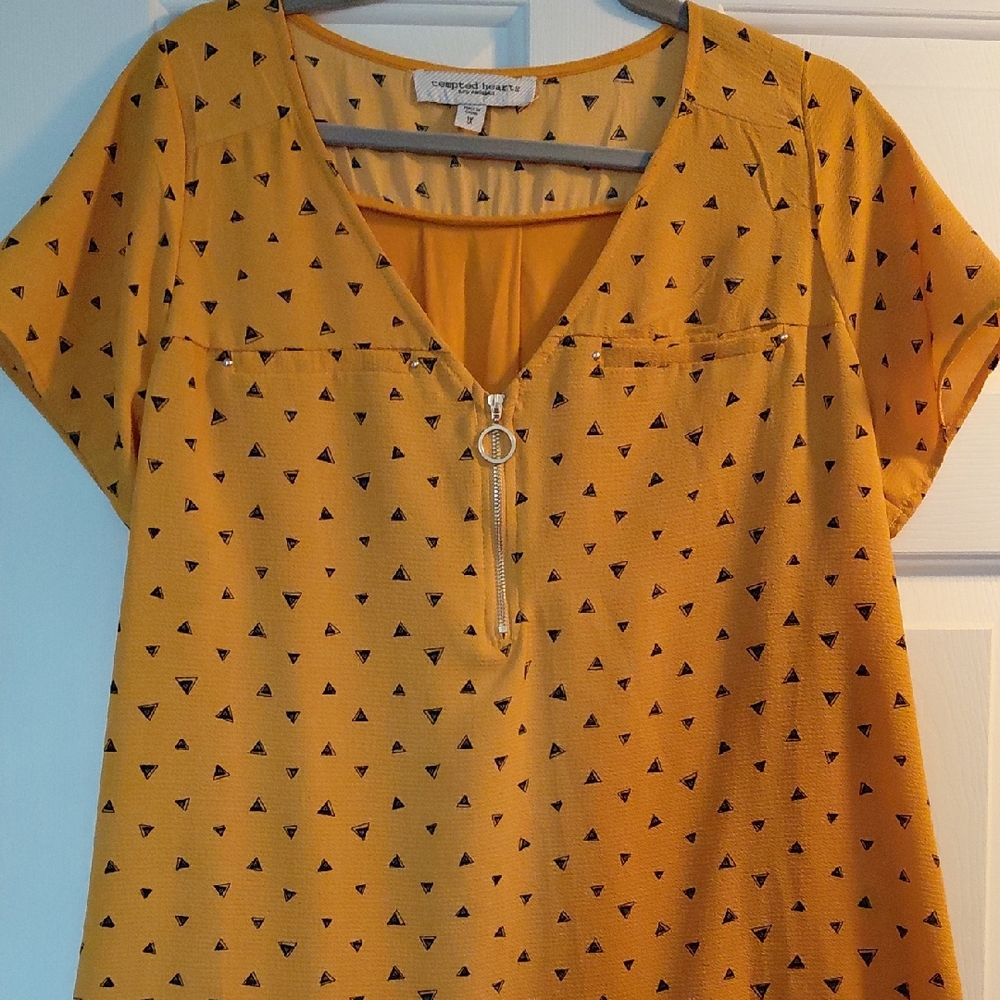 Universal Thread Mustard Triangle Print Blouse